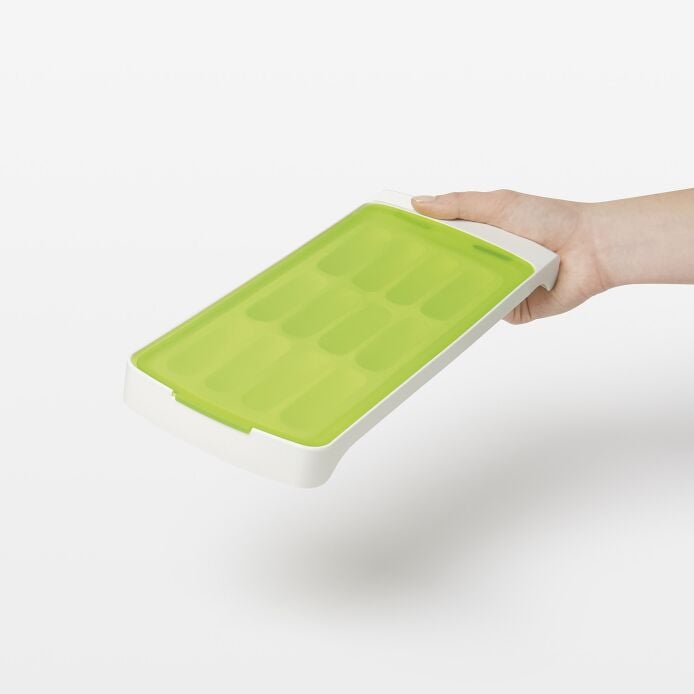 No-Spill Ice Stick Tray - US 1195