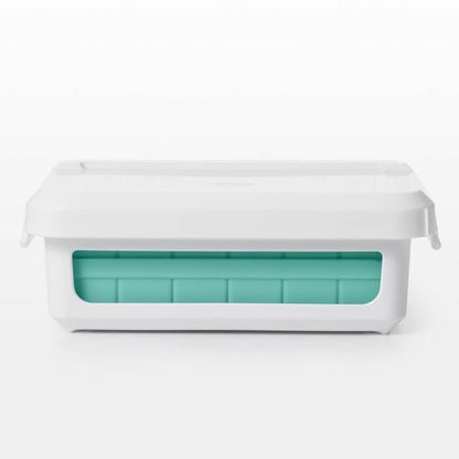 Covered Silicone Ice Cube Tray-Cocktail Cubes - US 6668