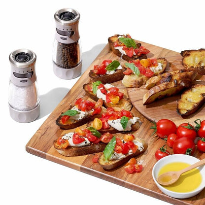 Contoured Mess-Free Pepper Grinder - US 2129