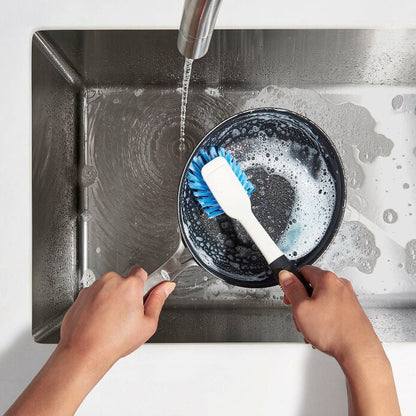 Dish Brush with Scraper - US 8978