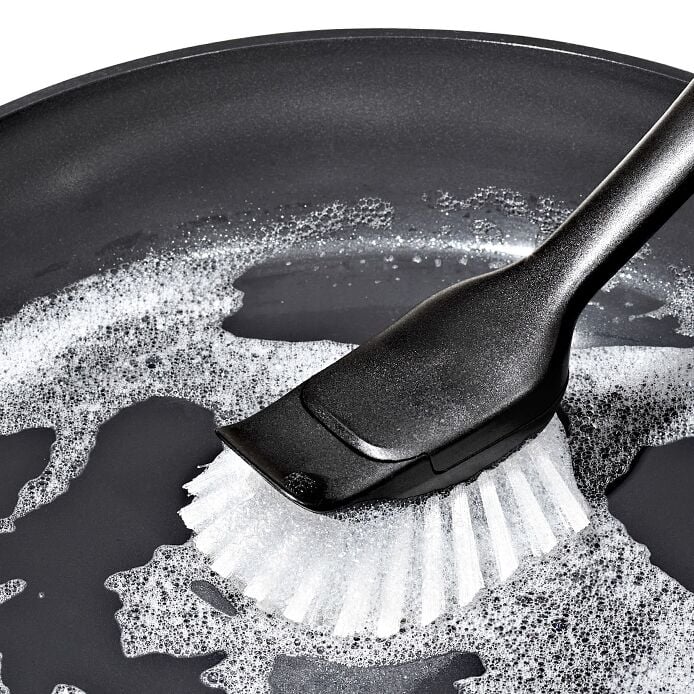 Steel Dish Brush with Replaceable Head - US 6943